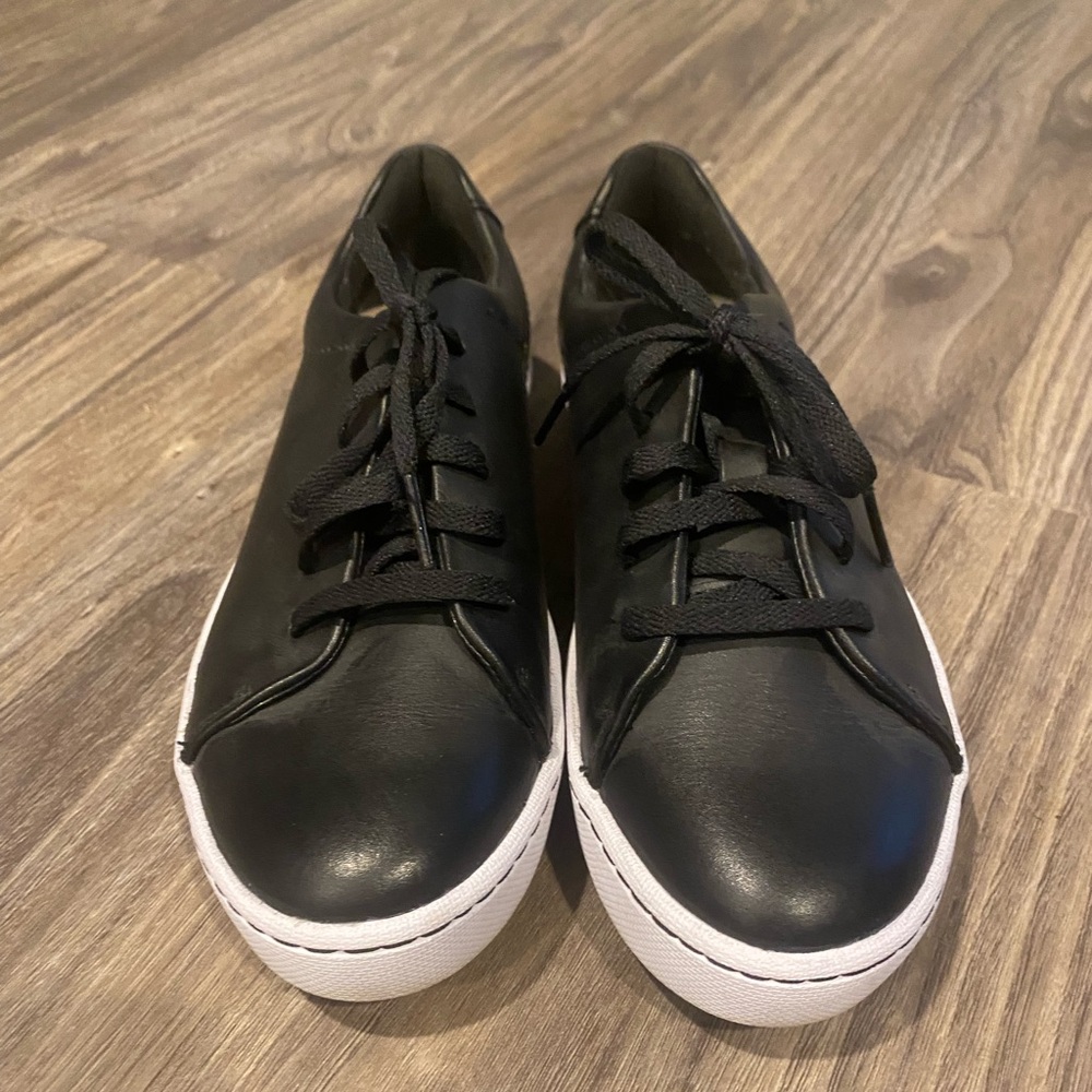 Black and White lace up Clark Tennish Shoes